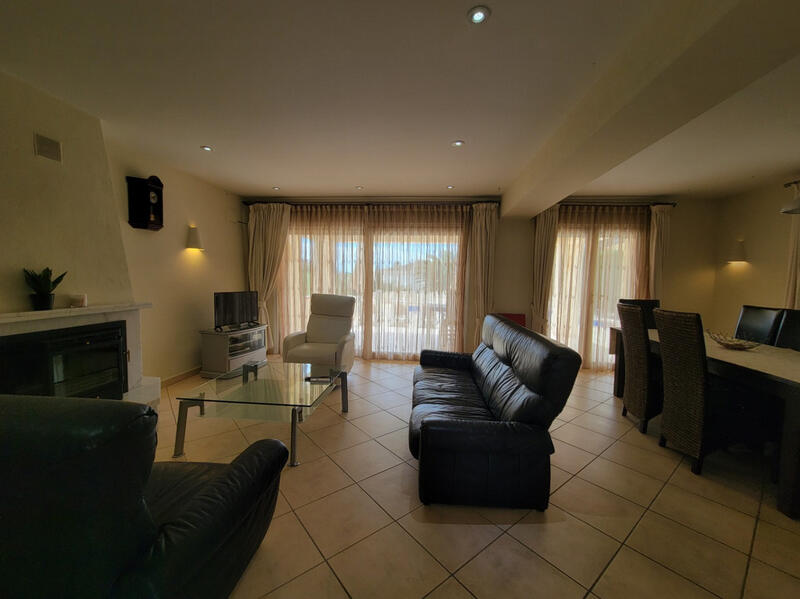 3 Cuarto Villa en venta