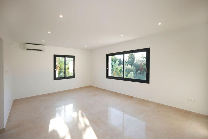 4 bedroom Villa for sale