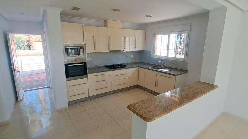 3 bedroom Villa for sale