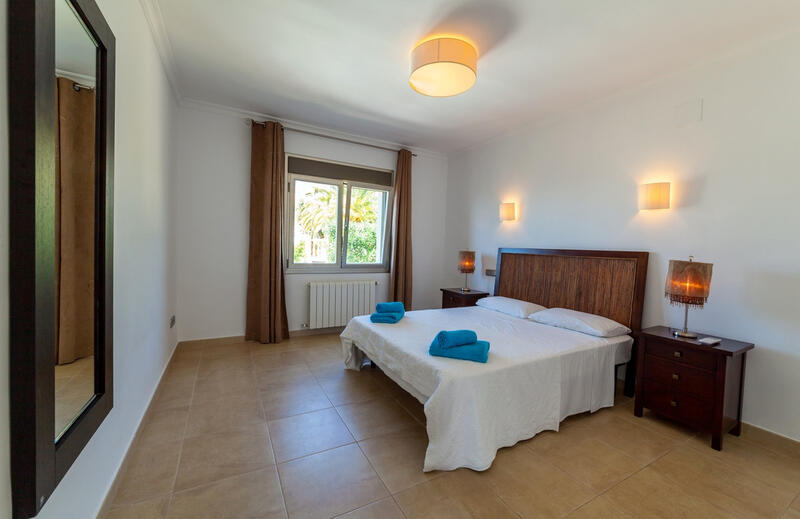 6 Cuarto Villa en venta