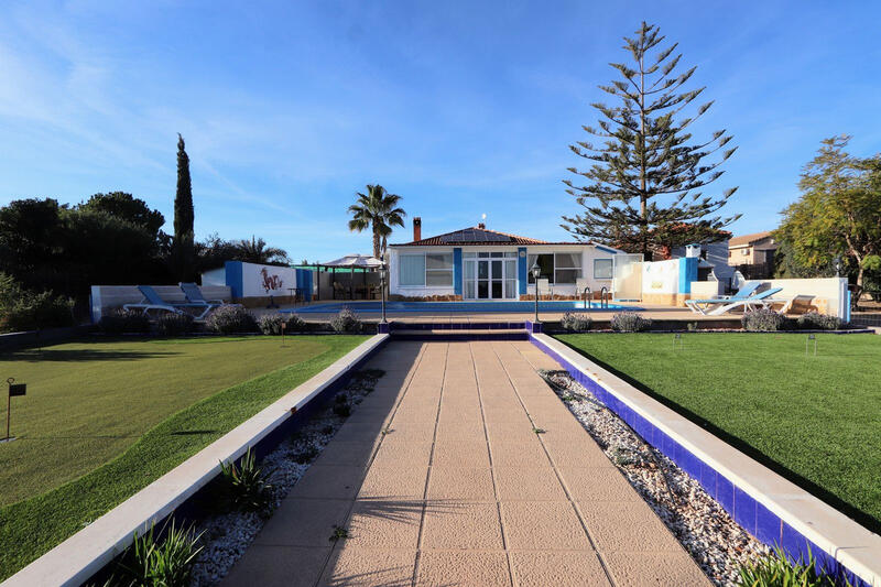 6 soveværelse Villa til salg