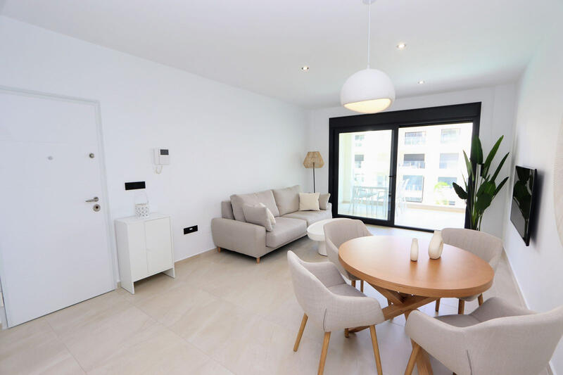 2 спальная комната квартира продается