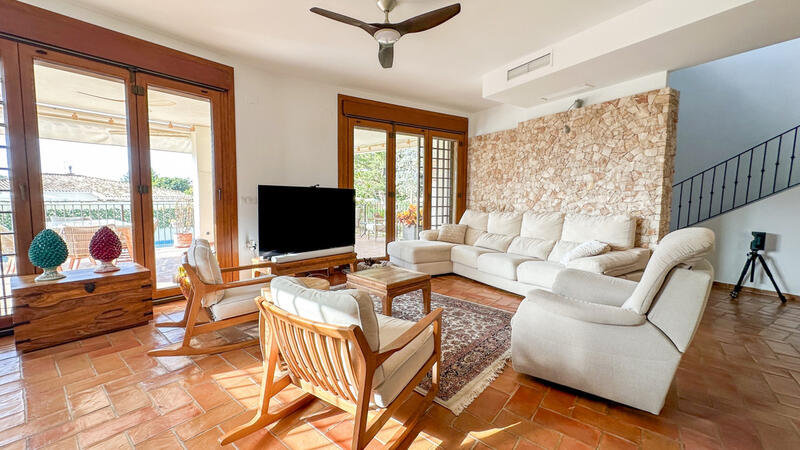 7 Schlafzimmer Villa zu verkaufen