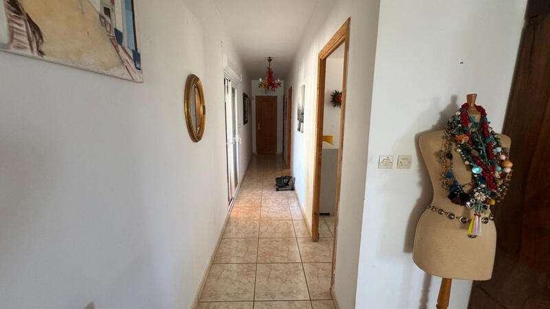 6 Schlafzimmer Landhaus zu verkaufen