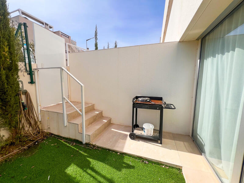 2 спальная комната квартира продается