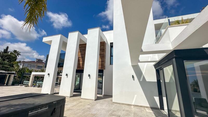 4 Schlafzimmer Villa zu verkaufen