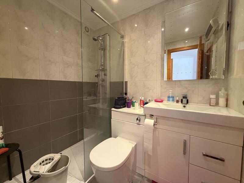 2 Schlafzimmer Appartement zu verkaufen