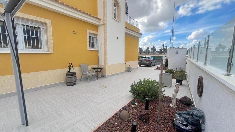 3 Cuarto Villa en venta