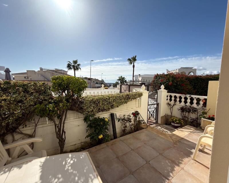 3 bedroom Townhouse for sale