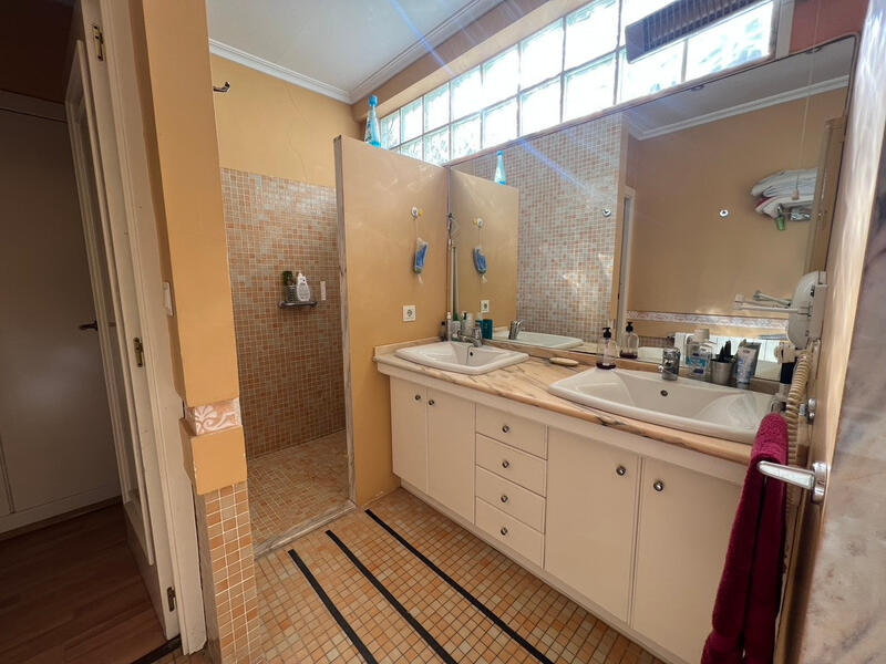 7 chambre Villa à vendre