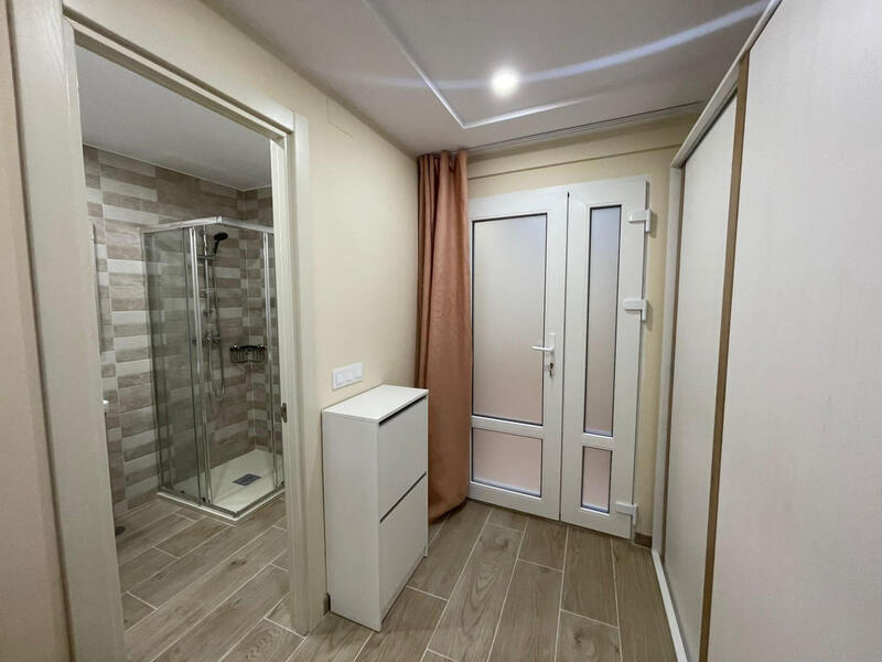 3 спальная комната квартира продается