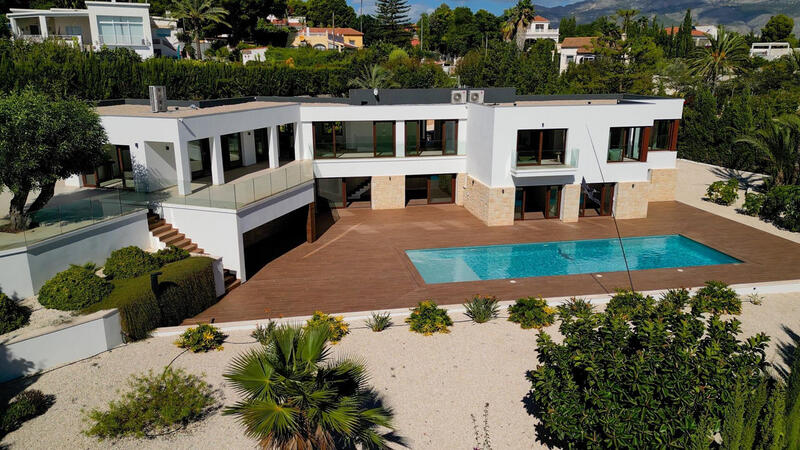Villa for sale in Altea, Alicante