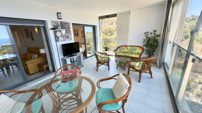 2 bedroom Apartment for sale