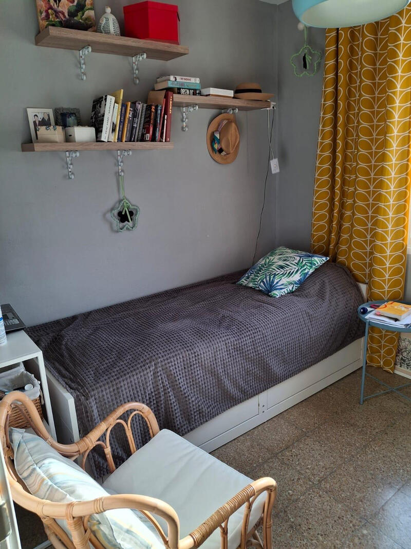 3 спальная комната квартира продается