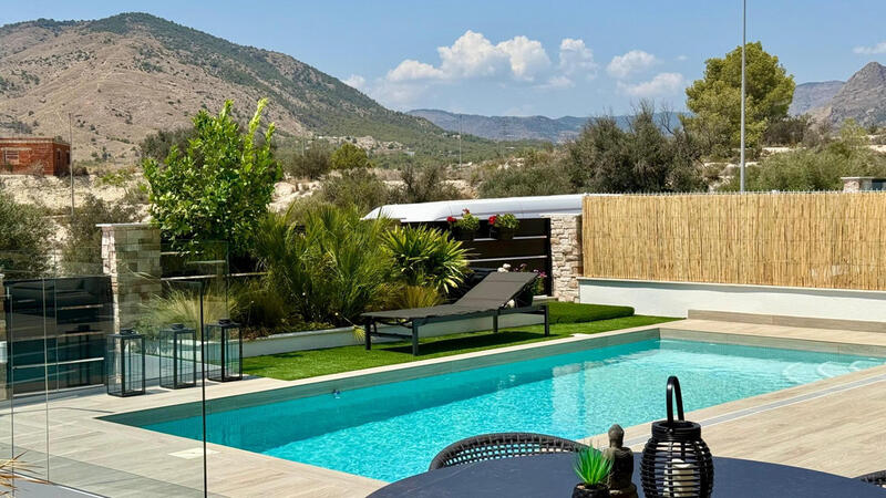 Villa en venta en Finestrat, Alicante