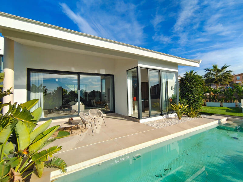 Villa til salgs i Finestrat, Alicante