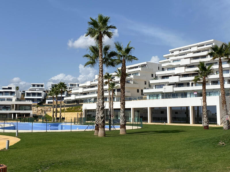 3 bedroom Apartment for sale