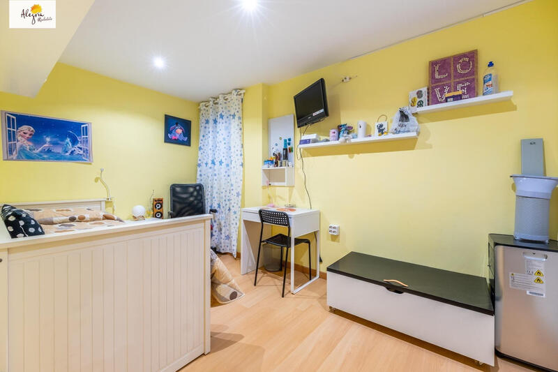 3 bedroom Apartment for sale