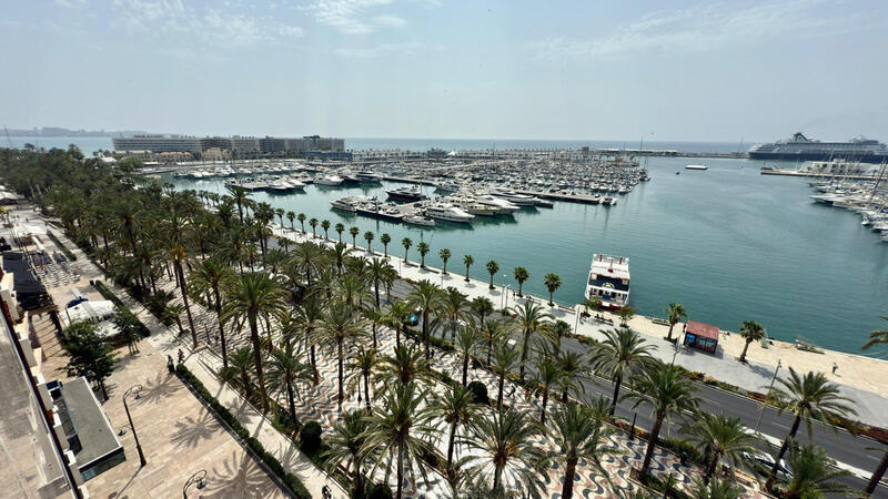 Apartment for sale in Alacant/Alicante, Alicante