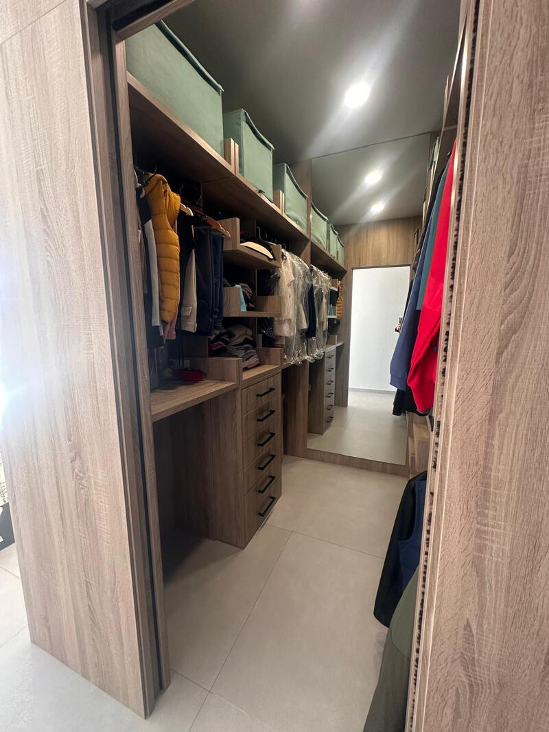 4 Cuarto Villa en venta