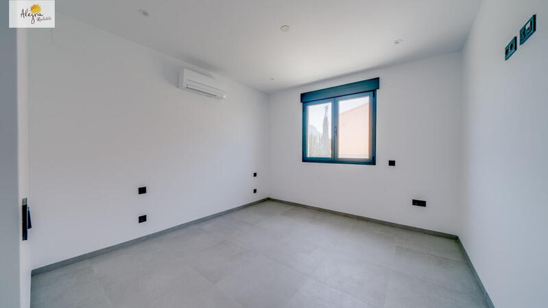 6 Cuarto Villa en venta