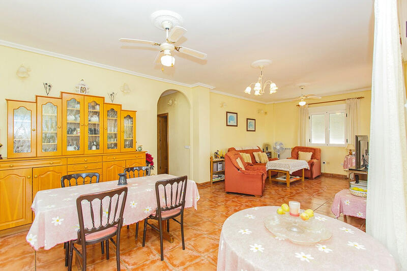 5 bedroom Villa for sale