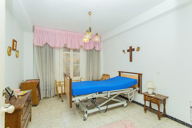 4 bedroom Apartment for sale