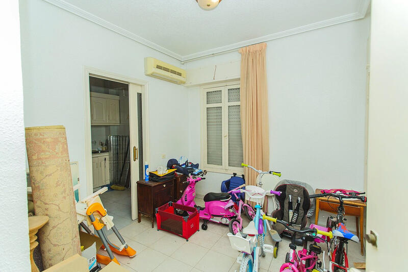 4 bedroom Apartment for sale