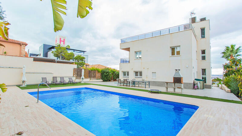 6 slaapkamer Villa Te koop