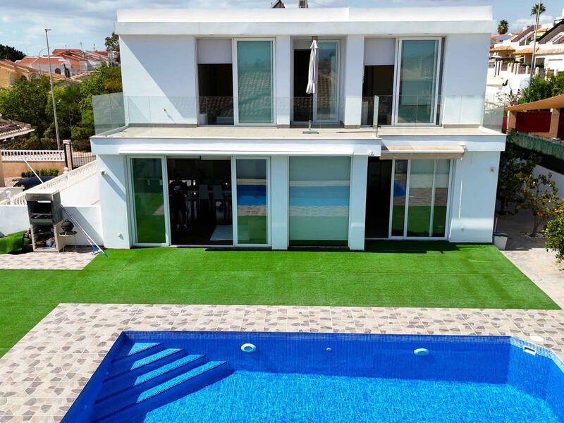 6 chambre Villa à vendre