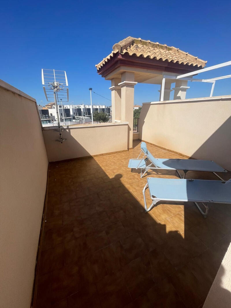 3 slaapkamer Gezinswoning Te koop