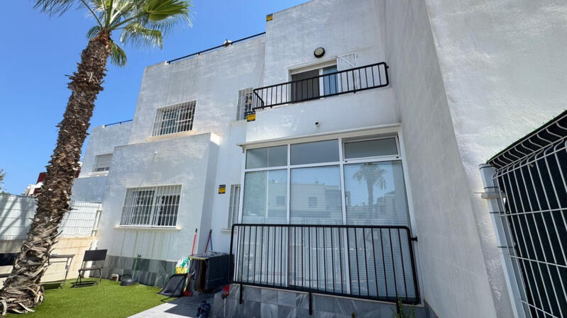 Townhouse for sale in Torrevieja, Alicante