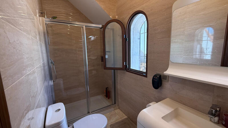 4 sovrum Villa till salu