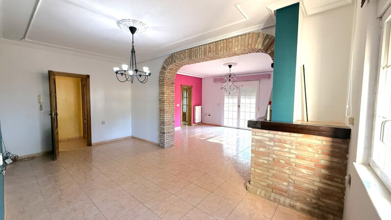 4 bedroom Villa for sale