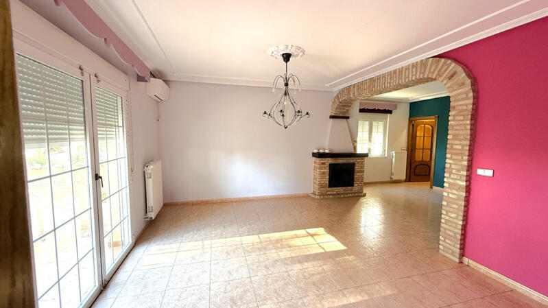 4 bedroom Villa for sale