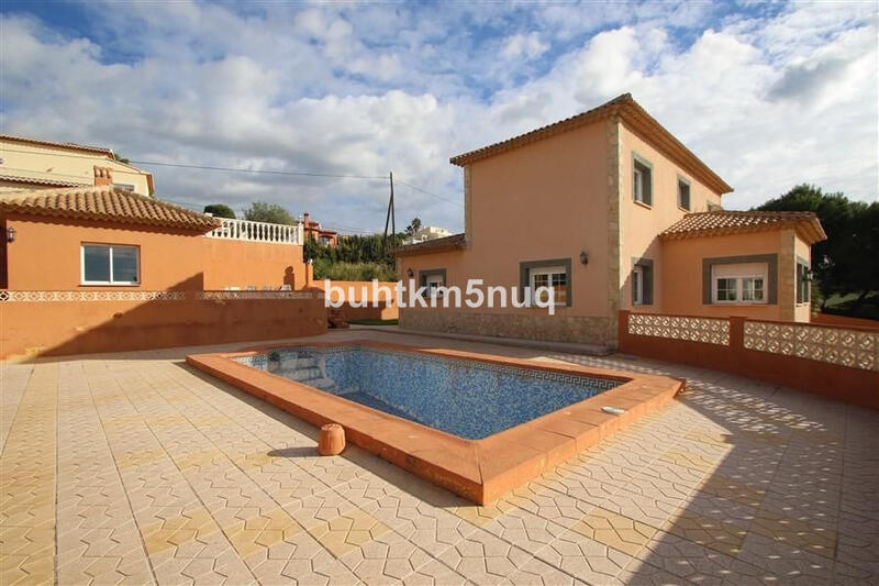 5 bedroom Villa for sale