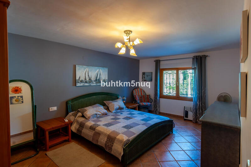 4 Cuarto Villa en venta