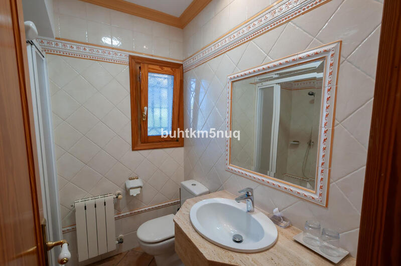 4 Cuarto Villa en venta