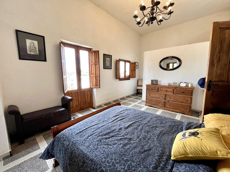 3 bedroom Country House for sale