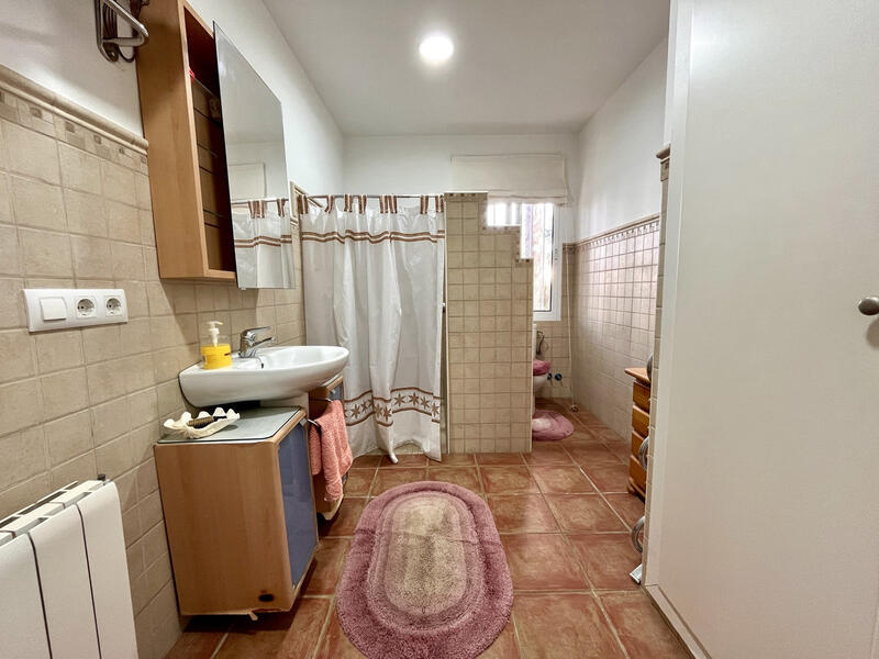 6 Cuarto Villa en venta