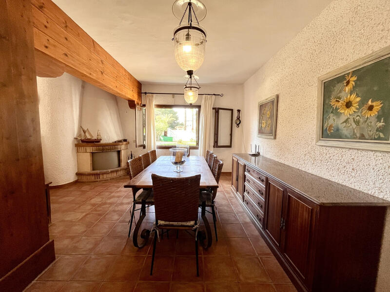 6 Cuarto Villa en venta