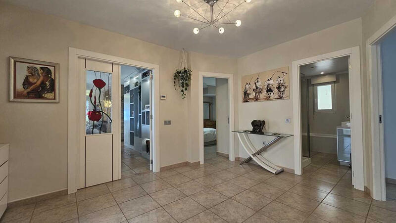 4 bedroom Villa for sale