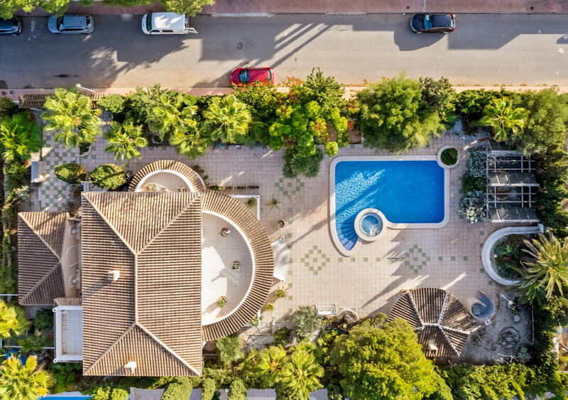 5 slaapkamer Villa Te koop