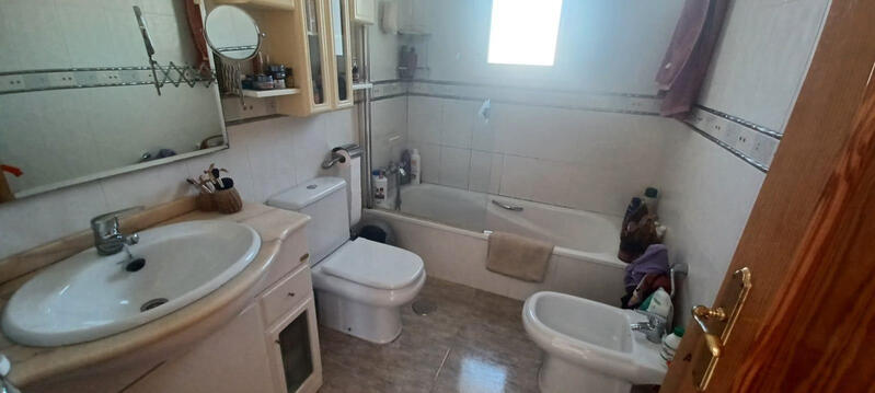 4 Cuarto Villa en venta