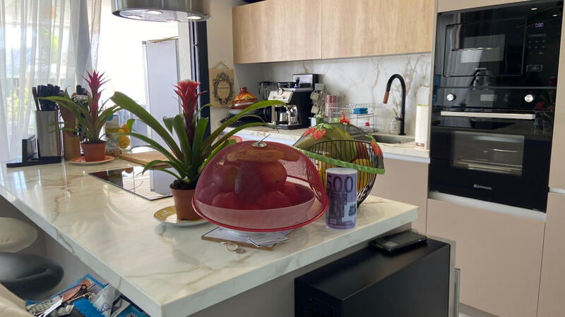 4 slaapkamer Villa Te koop