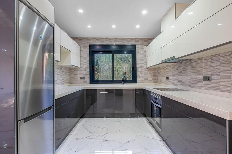 4 bedroom Villa for sale