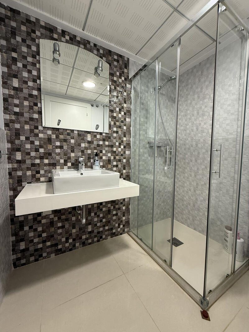 2 slaapkamer Appartement Te koop