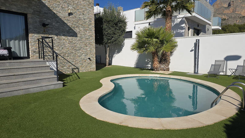 3 bedroom Villa for sale