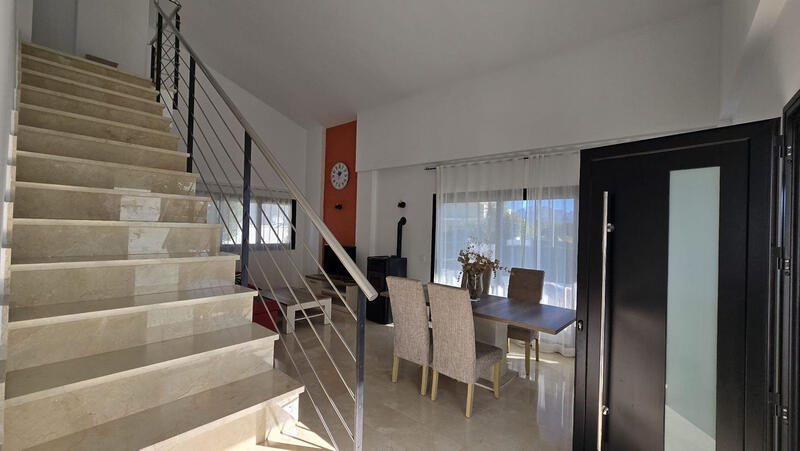 3 bedroom Villa for sale