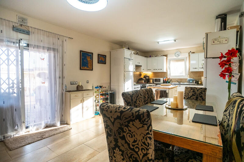 6 Cuarto Villa en venta